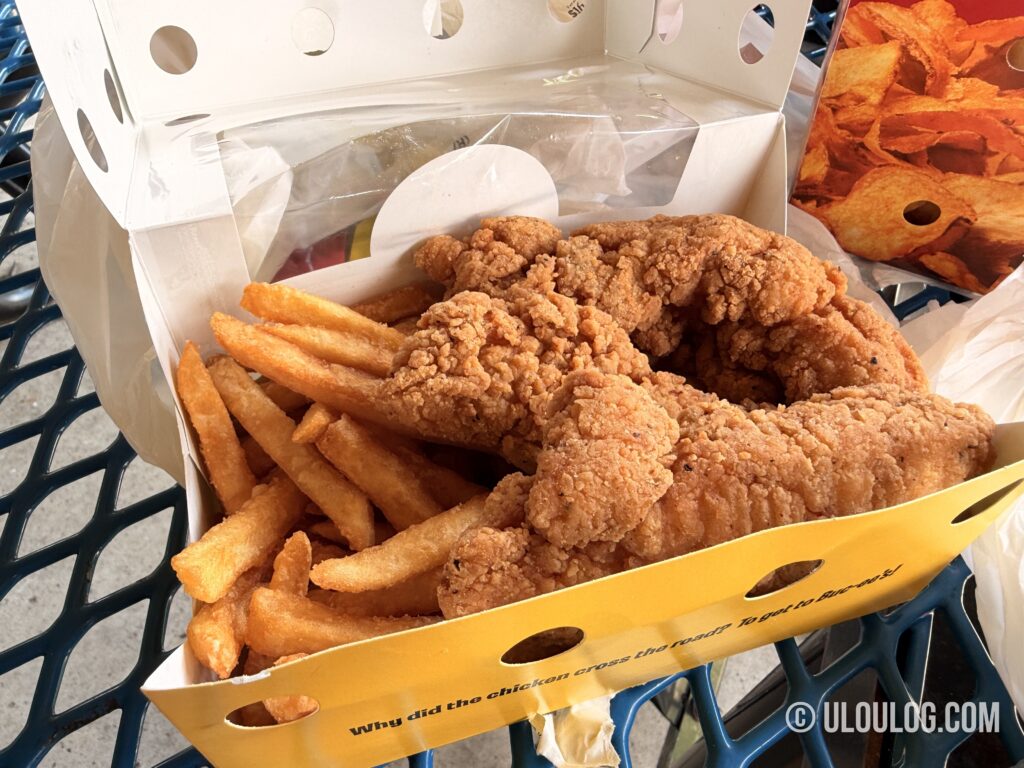 チキンテンダーとポテト